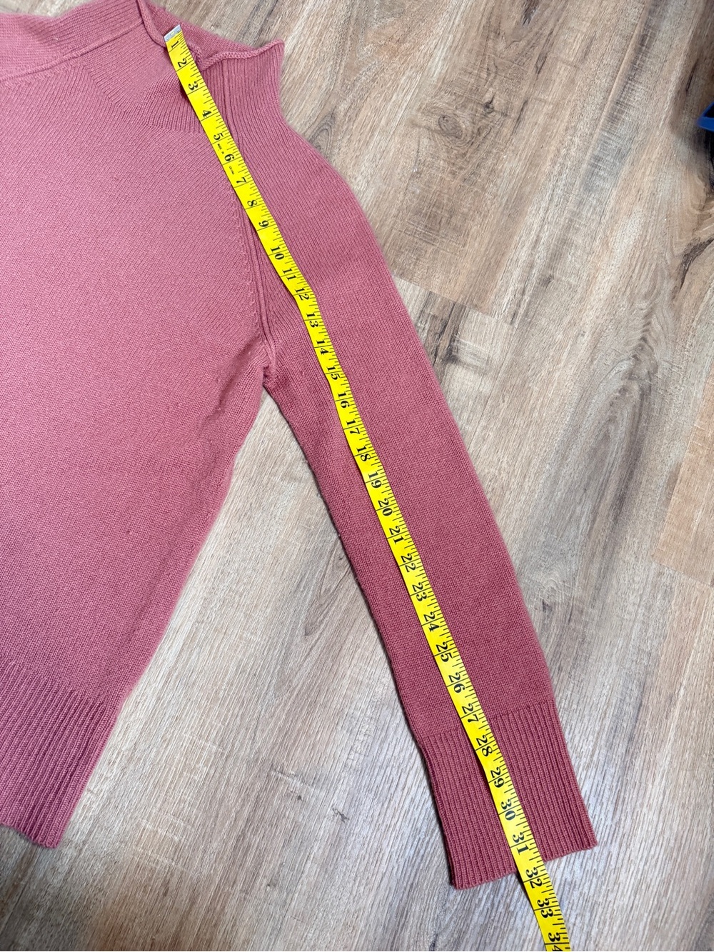 Theory 100% Cashmere Mock Neck Sweater Pink  M - Picture 10 of 10